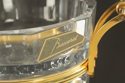 Lot 25 - A 20TH CENTURY BACCARAT CRYSTAL GLASS CHAMPAGNE BUCKET