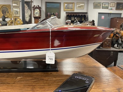 Lot 795 - A SCALE MODEL OF A RIVA TRITONE SPEEDBOAT