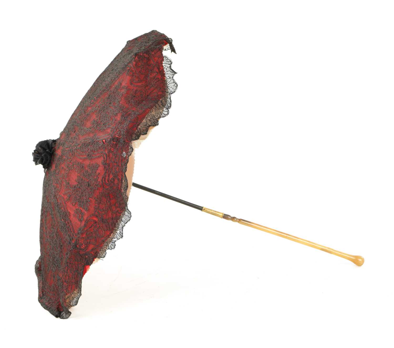 Lot 723 - A LATE 19TH CENTURY FRENCH RHINOCEROS HORN HANDLED PARASOL