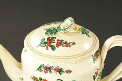 Lot 107 - AN EARLY 19TH CENTURY LEEDS CREAMWARE TEAPOT
