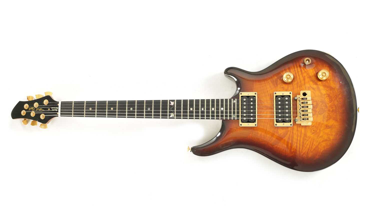 Lot 419 - A PATRICK EGGLE BERLIN DE-LUXE ELECTRIC GUITAR