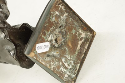 Lot 773 - AN ART DECO FIGURAL BRONZE
