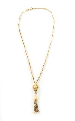 Lot 466 - A 9CT GOLD PENDANT NECKLACE