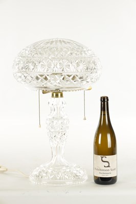 Lot 9 - A STYLISH 1920’S CUT GLASS MUSHROOM SHAPED TABLE LAMP