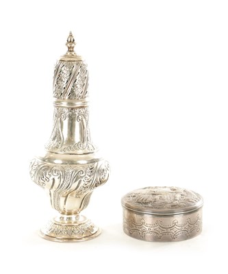 Lot 539 - A LATE 19TH CENTURY SILVER SUGAR CASTER AND A GEORGE III SILVER AND SILVER GILT LIDDED BOX