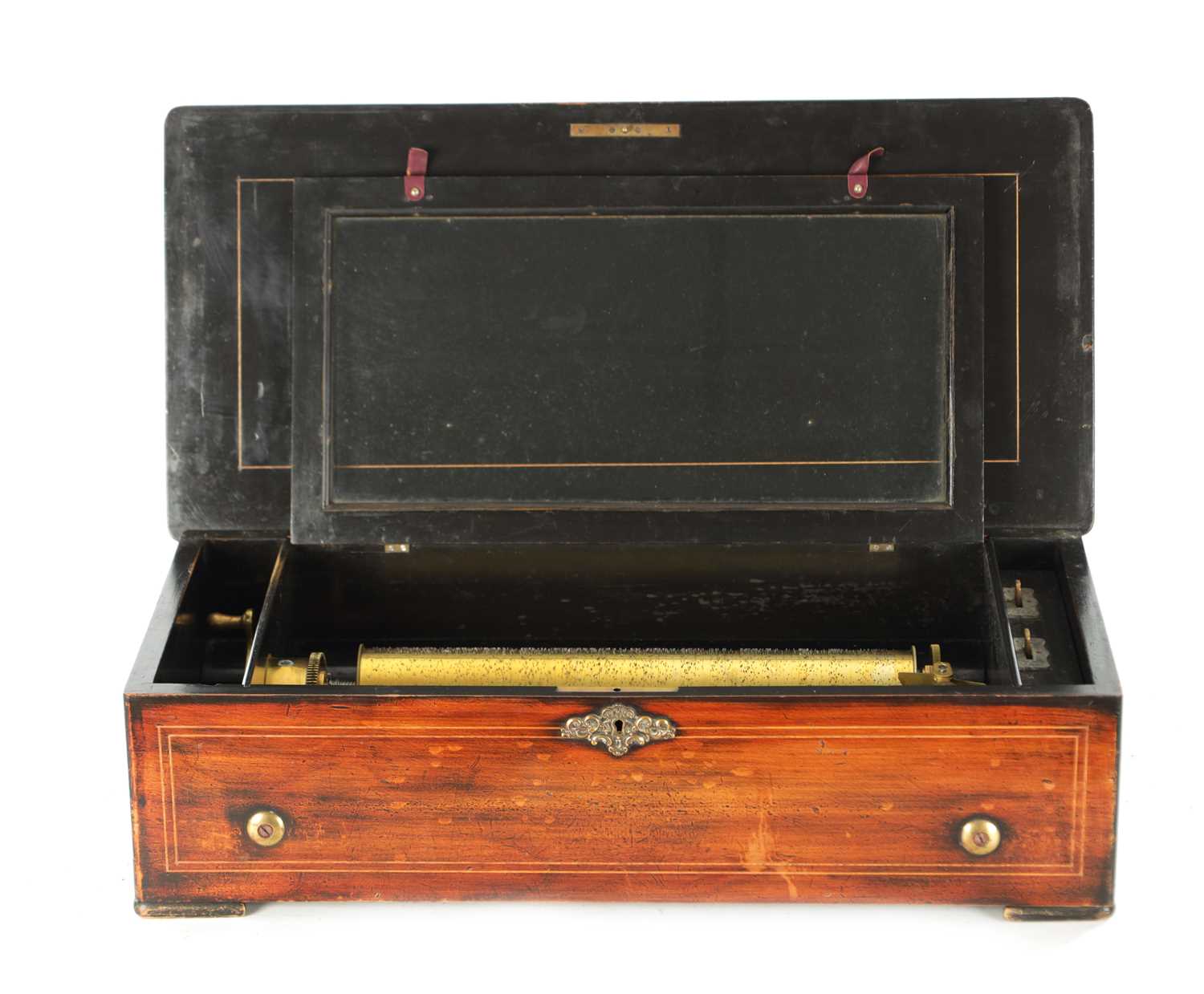 Lot 430 - A LATE 19TH CENTURY MECHANICAL SWISS MUSIC BOX