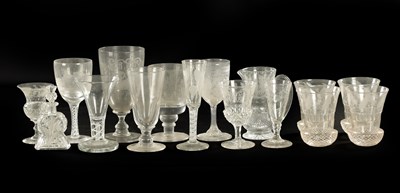 Lot 18 - A SET OF FOUR ENGRAVED AND CUT LEMONADE GLASSES