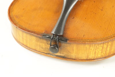 Lot 621 - AN ANTIQUE VIOLIN