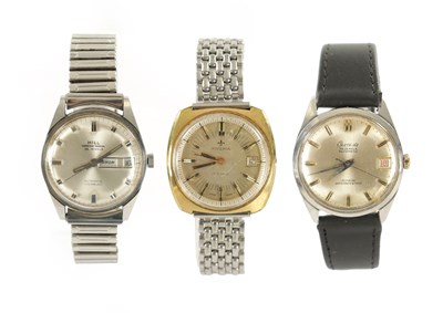 Lot 529 - THREE GENTLEMAN'S VINTAGE WRISTWATCHES