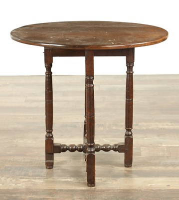 Lot 862 - AN EARLY 18TH CENTURY OAK FOLDING TAVERN TABLE