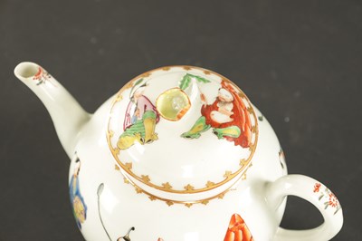 Lot 280 - A MID 18TH CENTURY WORCESTER PORCELAIN TEAPOT