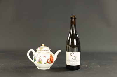 Lot 280 - A MID 18TH CENTURY WORCESTER PORCELAIN TEAPOT