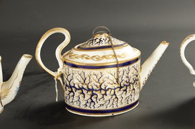 Lot 289 - THREE LATE 18TH CENTURY ENGLISH PORCELAIN TEAPOTS AND TWO PEARLWARE COFFEE POTS