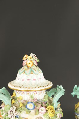 Lot 185 - A PAIR OF MID 19TH CENTURY MINTON PORCELAIN JARS AND COVERS