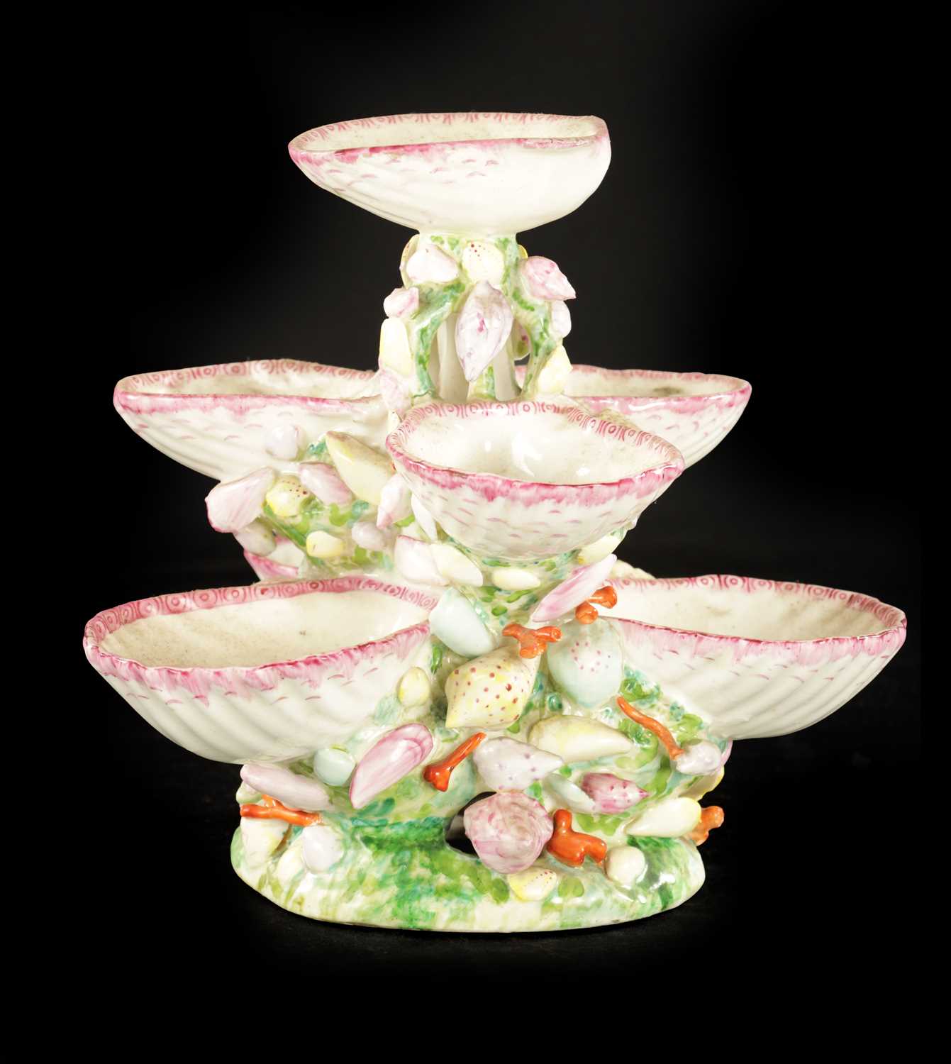 Lot 395 - A MID 18TH CENTURY DERBY PORCELAIN SWEET MEAT STAND