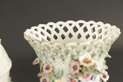 Lot 25 - A PAIR OF MID 18TH CENTURY DERBY PORCELAIN VASE GARNITURE