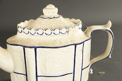 Lot 150 - AN EARLY 19TH CENTURY CASTLEFORD FELSTHAPIC TEAPOT AND A HARLEY OF LONGTON TEAPOT