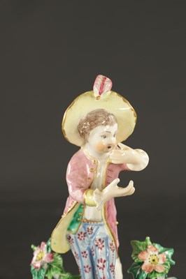 Lot 388 - A PAIR OF MID 18TH CENTURY BOW FIGURES OF NEW DANCERS