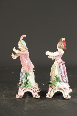 Lot 388 - A PAIR OF MID 18TH CENTURY BOW FIGURES OF NEW DANCERS