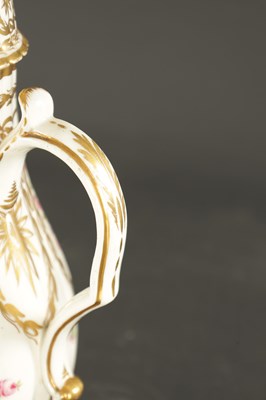 Lot 128 - A FINE AND RARE LATE 18TH CENTURY CAUGHLEY COFFEE POT