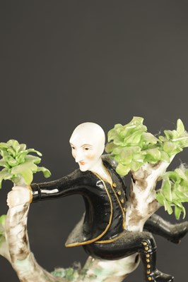Lot 24 - A MID 19TH CENTURY MINTON PORCELAIN FIGURE OF A GIRL