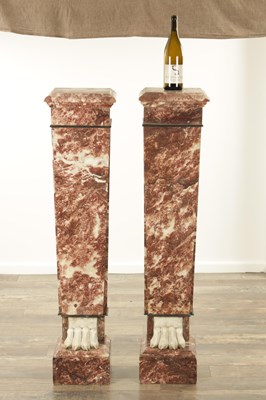 Lot 1290 - A PAIR OF REGENCY STYLE ROUGE AND WHITE MARBLE TAPERING COLUMNS