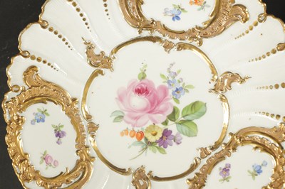 Lot 390 - TWO LATE 19TH CENTURY MEISSEN PORCELAIN PLATES