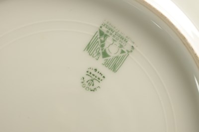 Lot 261 - A ENGLISH PORCELAIN PART DESSERT SERVICE CIRCA 1870