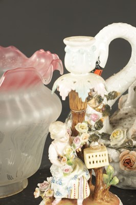 Lot 120 - A COLLECTION OF PORCELAIN