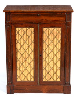 Lot 918 - A SMALL FIGURED ROSEWOOD LATE REGENCY...