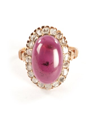 Lot 446 - A 14CT GOLD RING WITH LARGE CABOCHON AMETHYST