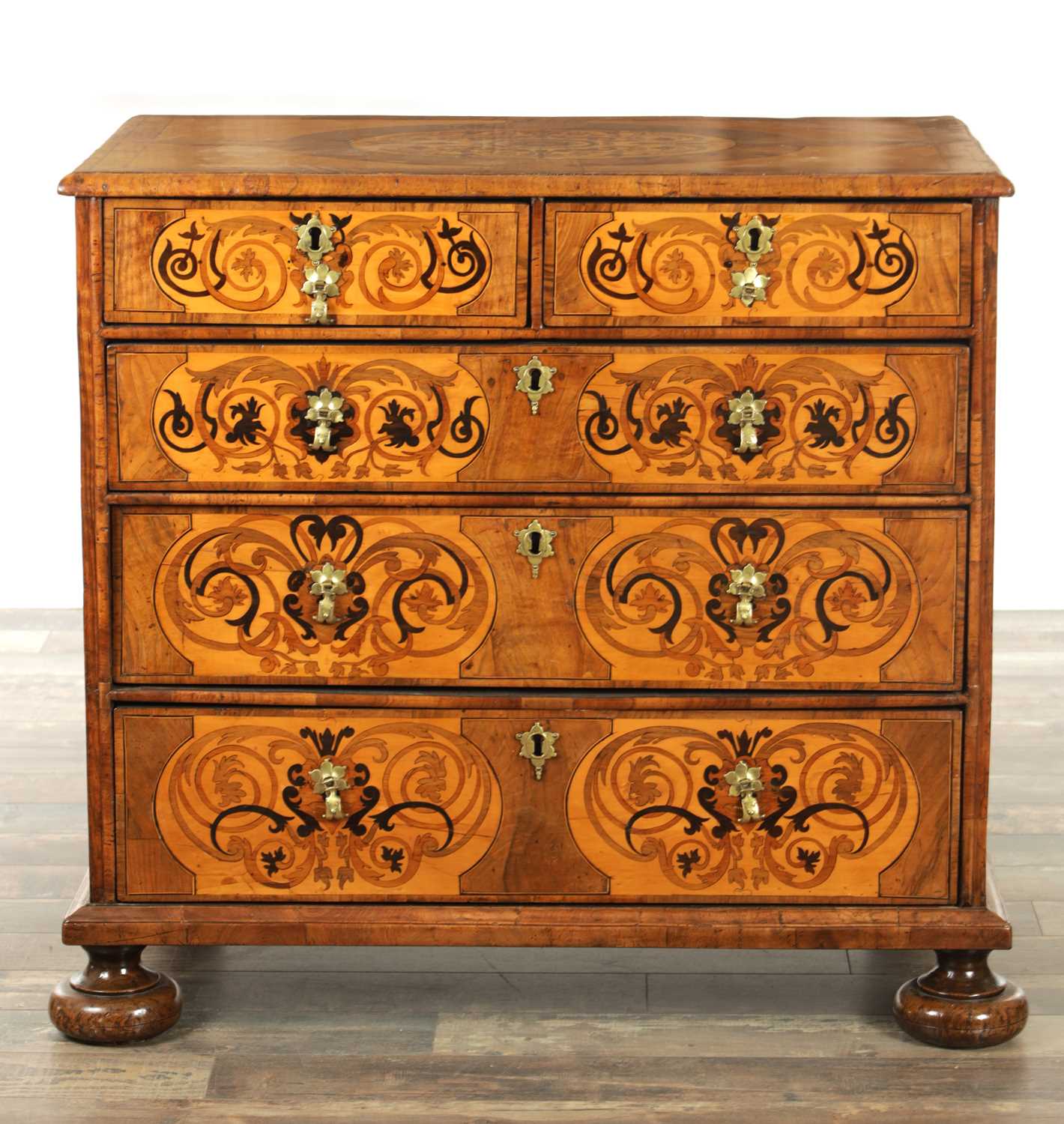 Lot 1265 - A WILLIAM AND MARY MARQUETRY AND FIGURED WALNUT CHEST OF DRAWERS