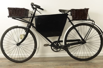 Lot 743 - A VINTAGE 1950'S DELIVERY/GROCERY TRADESMAN BICYCLE