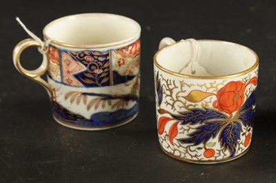 Lot 206 - A COLLECTION OF FOUR CHAMBERLAIN WORCESTER COFFEE CANS WITH IMARI DECORATION CIRCA 1800