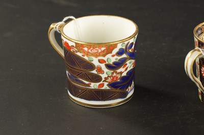 Lot 206 - A COLLECTION OF FOUR CHAMBERLAIN WORCESTER COFFEE CANS WITH IMARI DECORATION CIRCA 1800