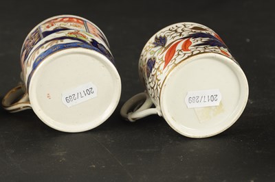 Lot 206 - A COLLECTION OF FOUR CHAMBERLAIN WORCESTER COFFEE CANS WITH IMARI DECORATION CIRCA 1800