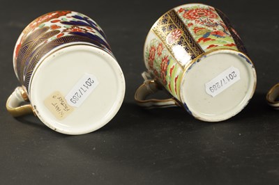 Lot 206 - A COLLECTION OF FOUR CHAMBERLAIN WORCESTER COFFEE CANS WITH IMARI DECORATION CIRCA 1800