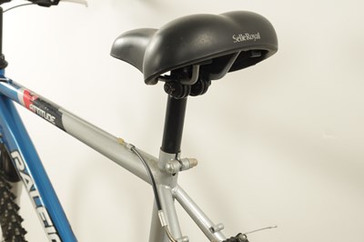 Lot 745 - A RALEIGH ATTITUDE MOUNTAIN BIKE