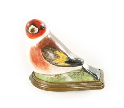 Lot 266 - AN 18TH CENTURY SOUTH STAFFORDSHIRE ENAMEL BIRD BONBONNIERE