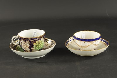 Lot 27 - FOUR PIECES OF LATE 18TH CENTURY ENGLISH PORCELAIN