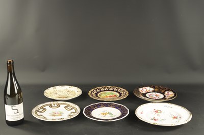 Lot 73 - TWO DAVENPORT PORCELAIN PLATES WITH FOUR ENGLISH PLATES OF VARIOUS DECORATION CIRCA 1830