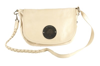 Lot 673 - A MULBERRY CREAM LEATHER DARIA SHOULDER BAG