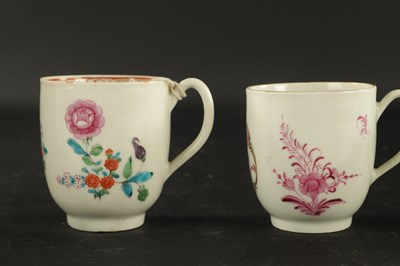 Lot 318 - A COLLECTION OF FIVE WORCESTER PORCELAIN COFFEE CUPS PAINTED WITH FLOWERS CIRCA 1775