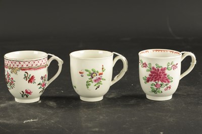 Lot 103 - THREE WORCESTER COFFEE CUPS CIRCA 1770