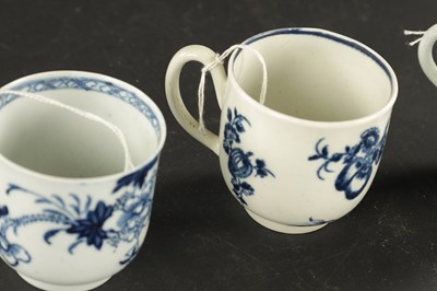 Lot 321 - THREE PIECES OF MID 18TH CENTURY ENGLISH PORCELAIN