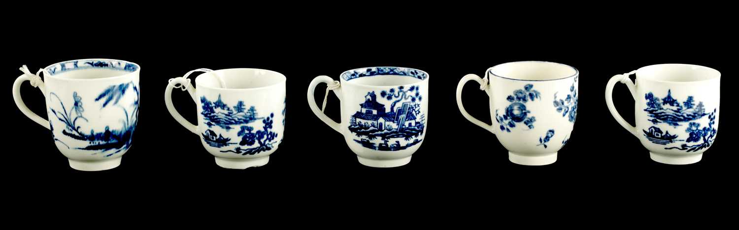 Lot 343 - A COLLECTION OF FOUR WORCESTER COFFEE CUPS PRINTED BLUE AND WHITE CHINOISERIE SCENES, THE OTHER WITH FRUIT