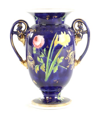 Lot 149 - A SPODE PORCELAIN VASE PAINTED WITH FLOWERS ON A COBALT GROUND