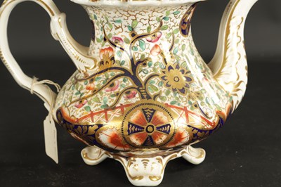 Lot 138 - A COALPORT TYPE PORCELAIN TEAPOT CIRCA 1840