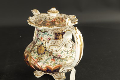 Lot 138 - A COALPORT TYPE PORCELAIN TEAPOT CIRCA 1840