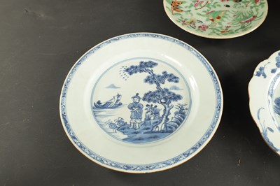 Lot 411 - A NANKING CARGO CHINESE PORCELAIN DISH